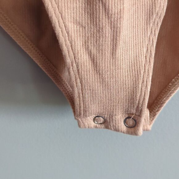 ✔️Fabletics Seamless Bodysuit - Picture 4 of 4